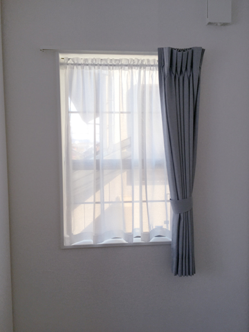 curtain04.jpg